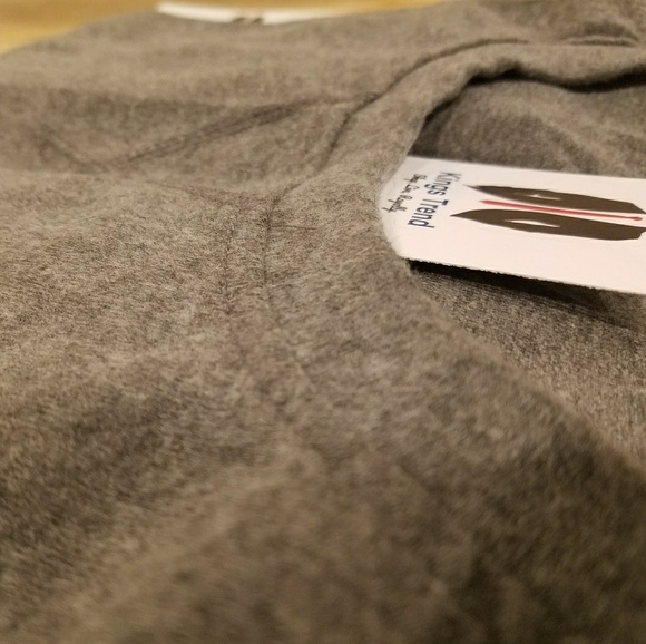 NWT Women's Side Split Crew Neck Pullover - Picture 6 of 8